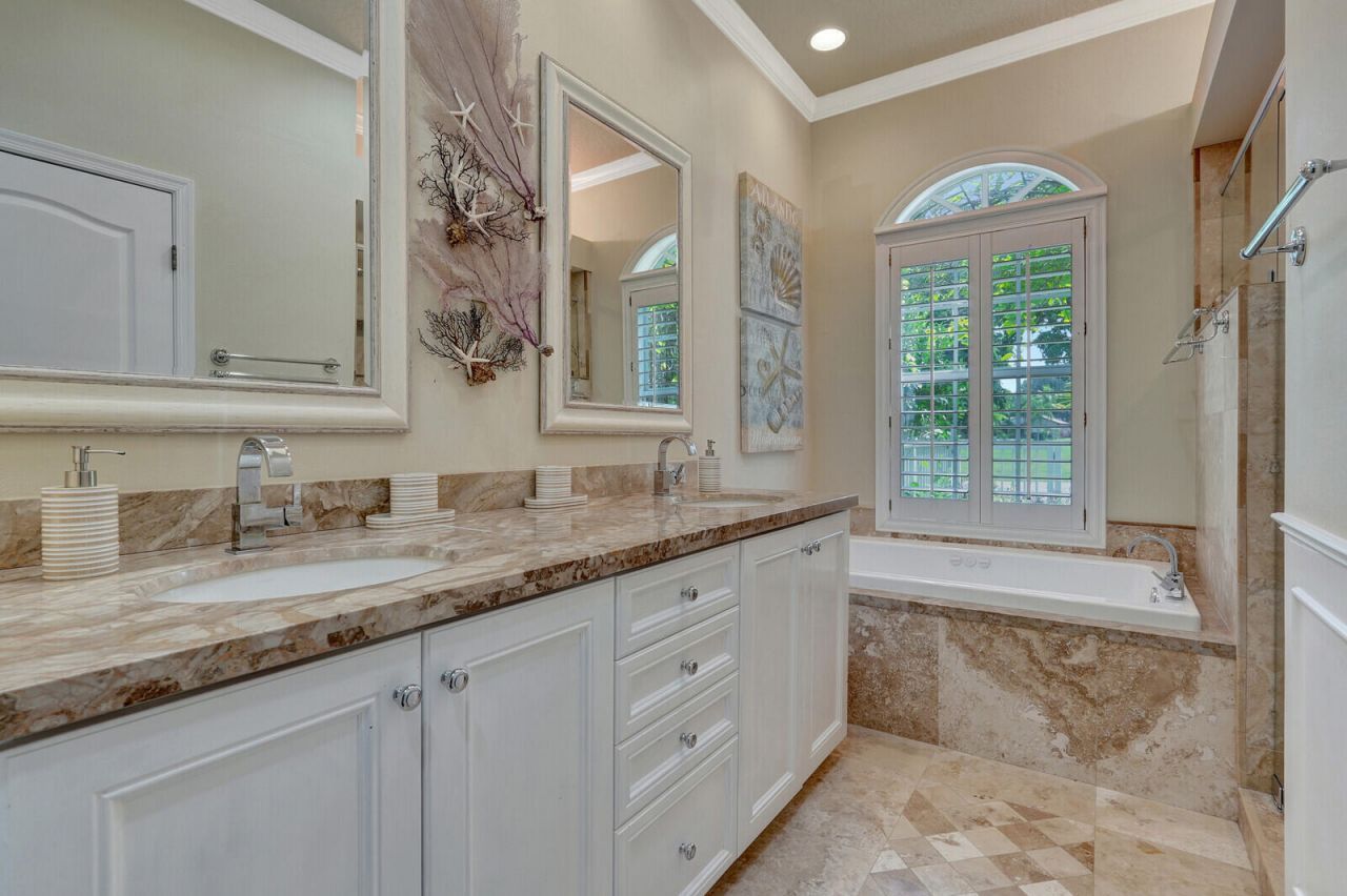 1 Via Verona, Palm Beach Gardens, FL 33418 Photo