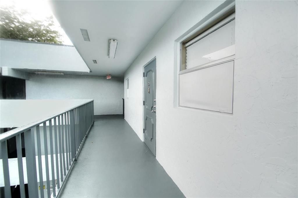 8401 Lagos De Campo Boulevard, Unit 306V, Tamarac, FL 33321 Photo