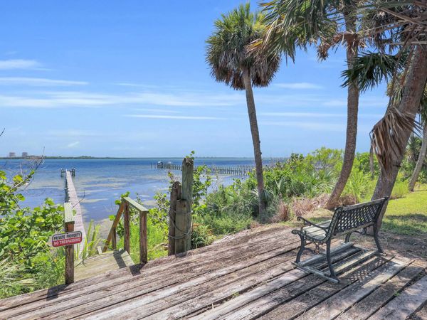 8609 S Indian River Drive, Fort Pierce, FL 34982