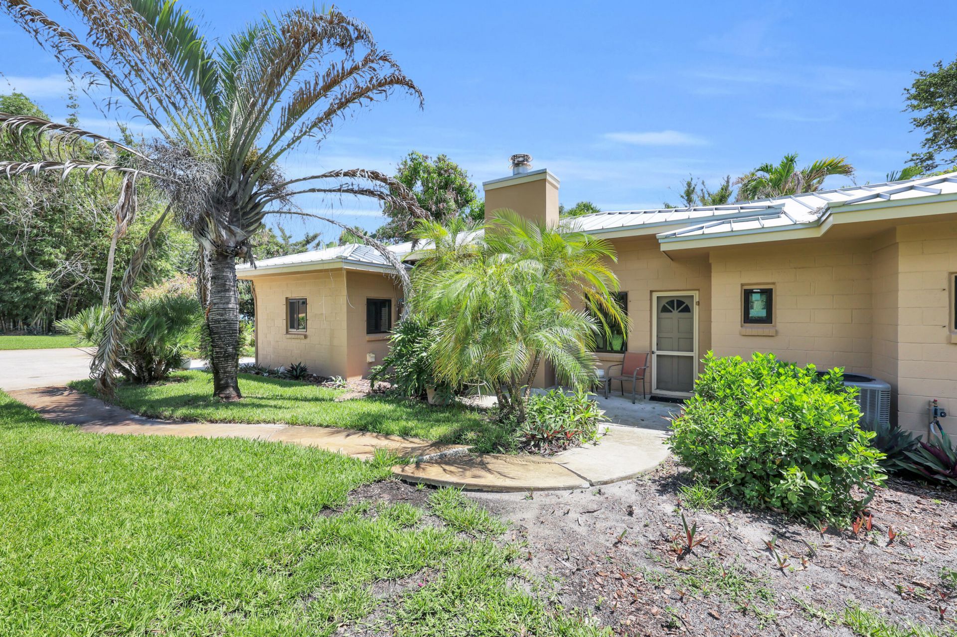 8609 S Indian River Drive, Fort Pierce, FL 34982 Photo