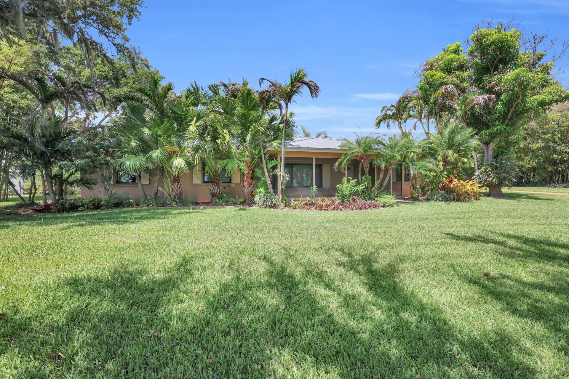 8609 S Indian River Drive, Fort Pierce, FL 34982 Photo