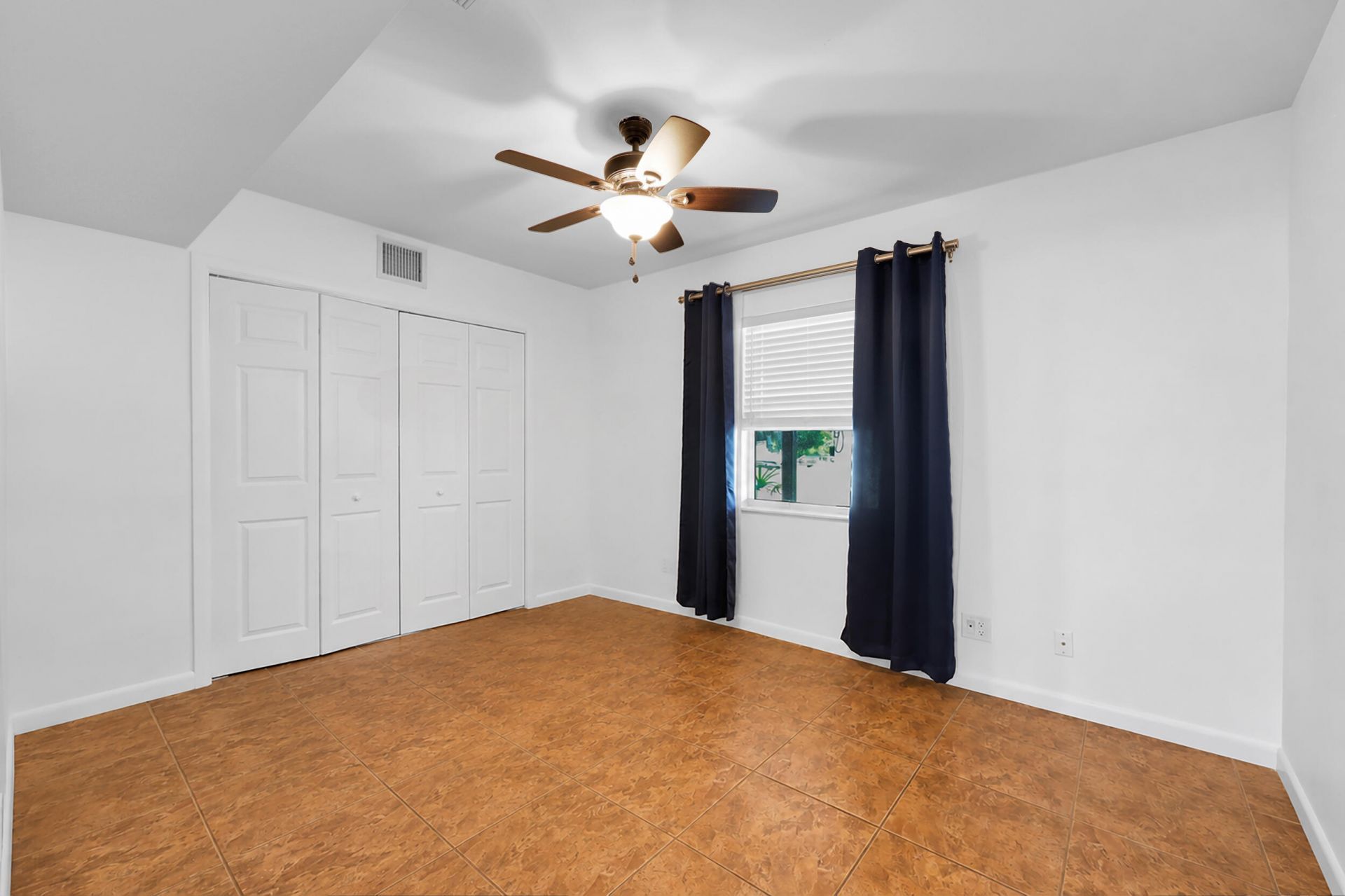 8609 S Indian River Drive, Fort Pierce, FL 34982 Photo