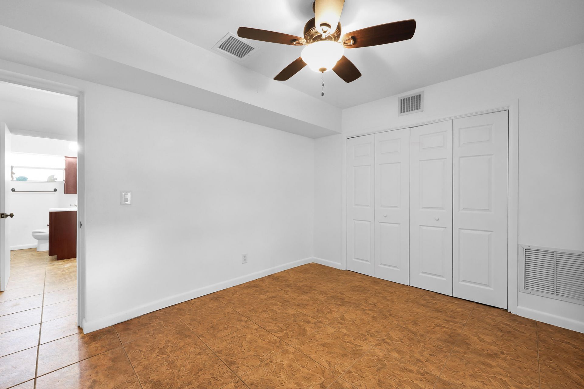 8609 S Indian River Drive, Fort Pierce, FL 34982 Photo
