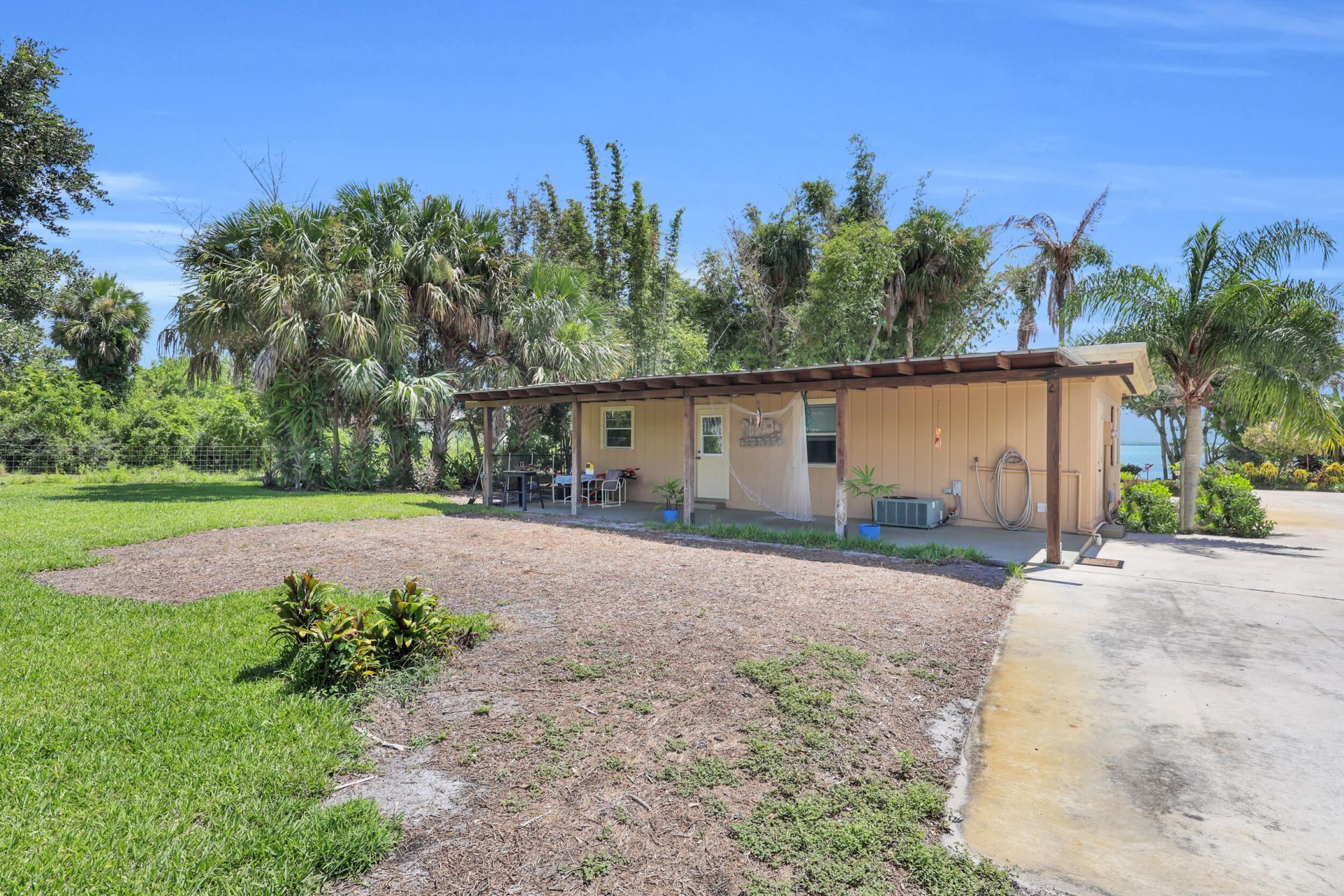 8609 S Indian River Drive, Fort Pierce, FL 34982 Photo