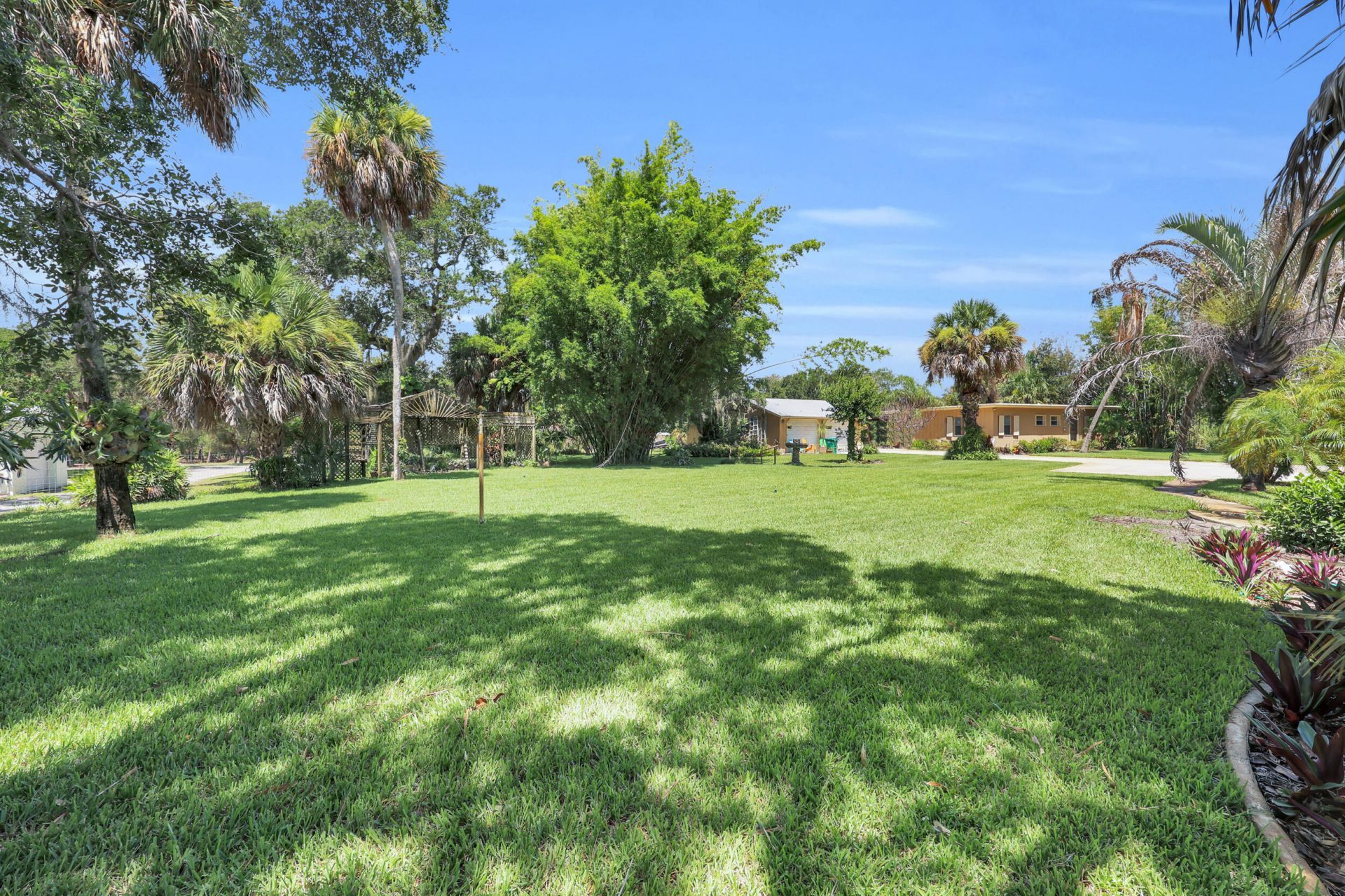 8609 S Indian River Drive, Fort Pierce, FL 34982 Photo