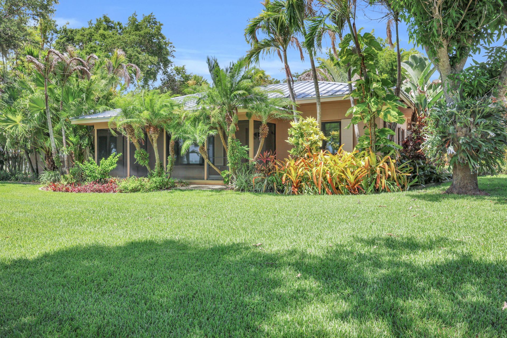 8609 S Indian River Drive, Fort Pierce, FL 34982 Photo