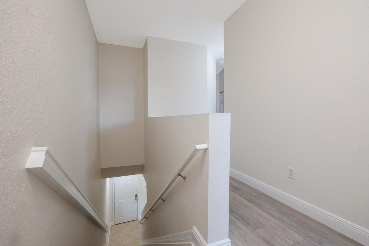 1560 SE Sheffield Terrace, Unit 102, Stuart, FL 34994 Photo