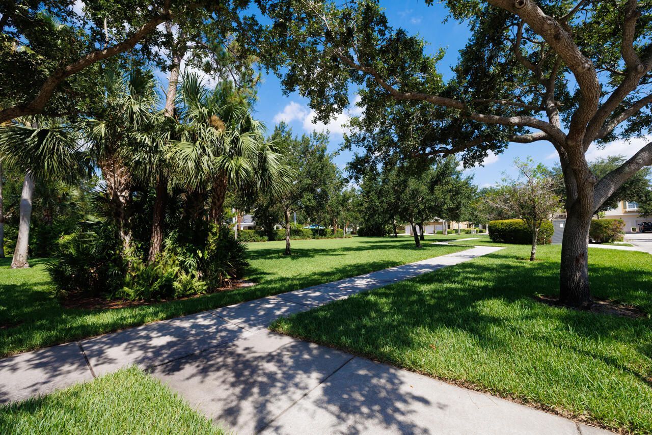 1560 SE Sheffield Terrace, Unit 102, Stuart, FL 34994 Photo