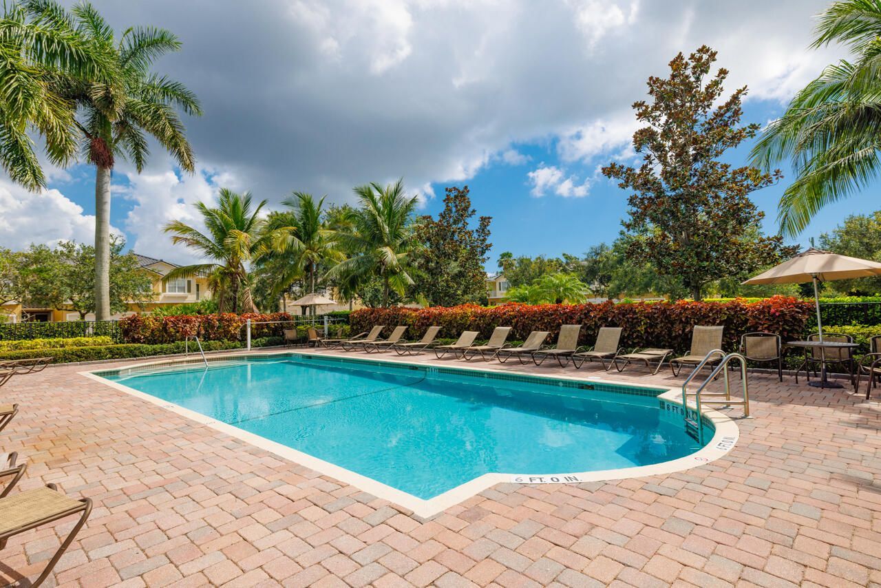 1560 SE Sheffield Terrace, Unit 102, Stuart, FL 34994 Photo