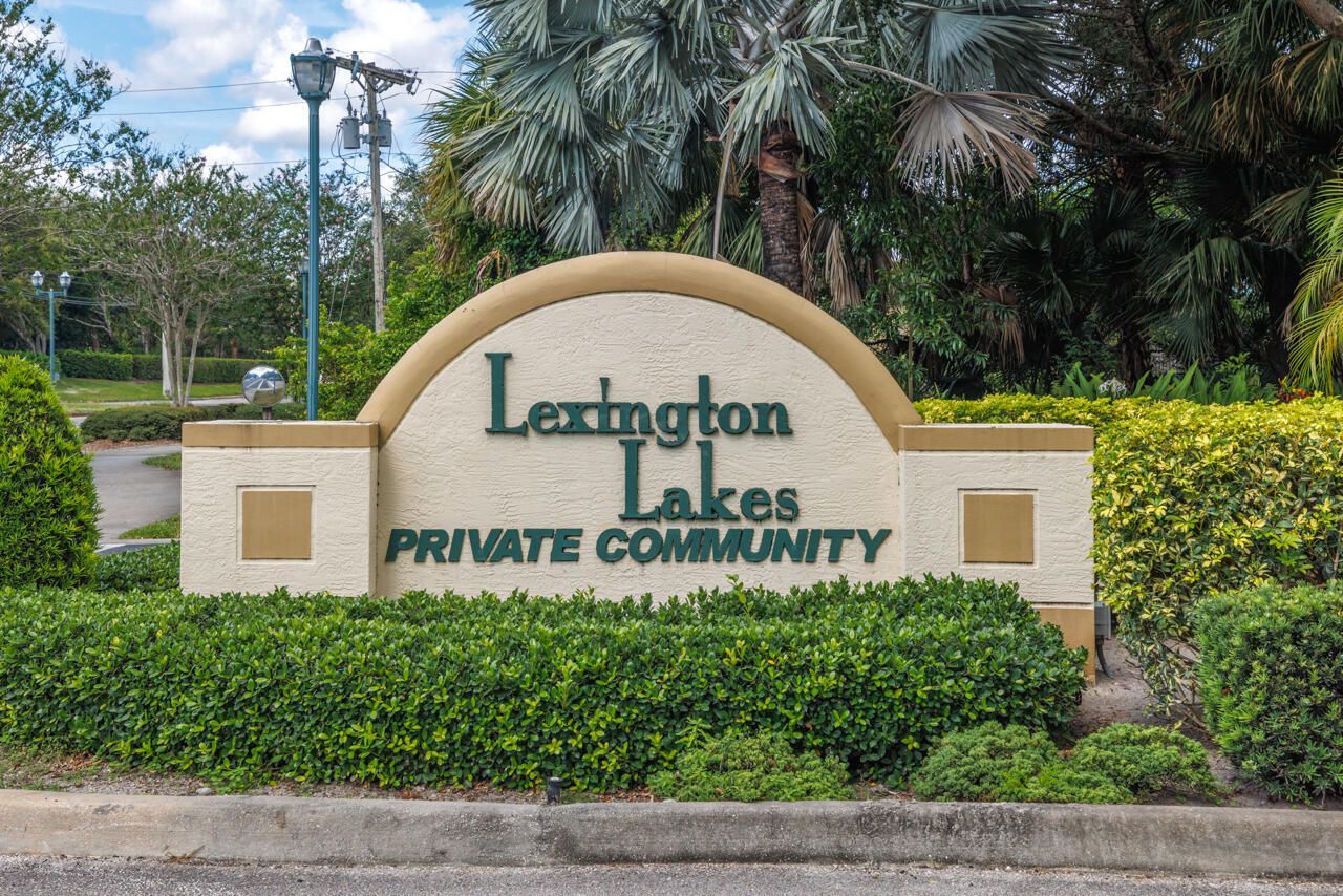 1560 SE Sheffield Terrace, Unit 102, Stuart, FL 34994 Photo