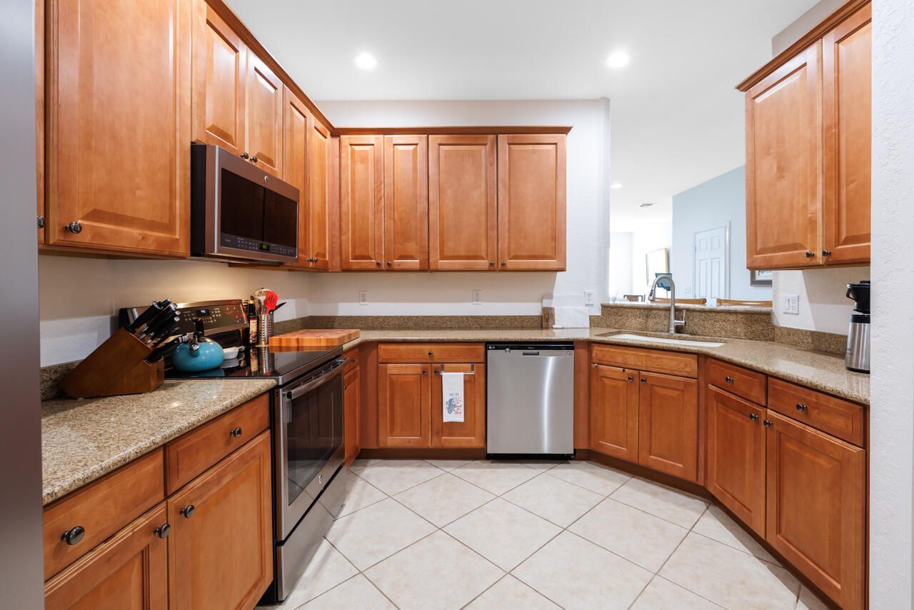 1560 SE Sheffield Terrace, Unit 102, Stuart, FL 34994 Photo
