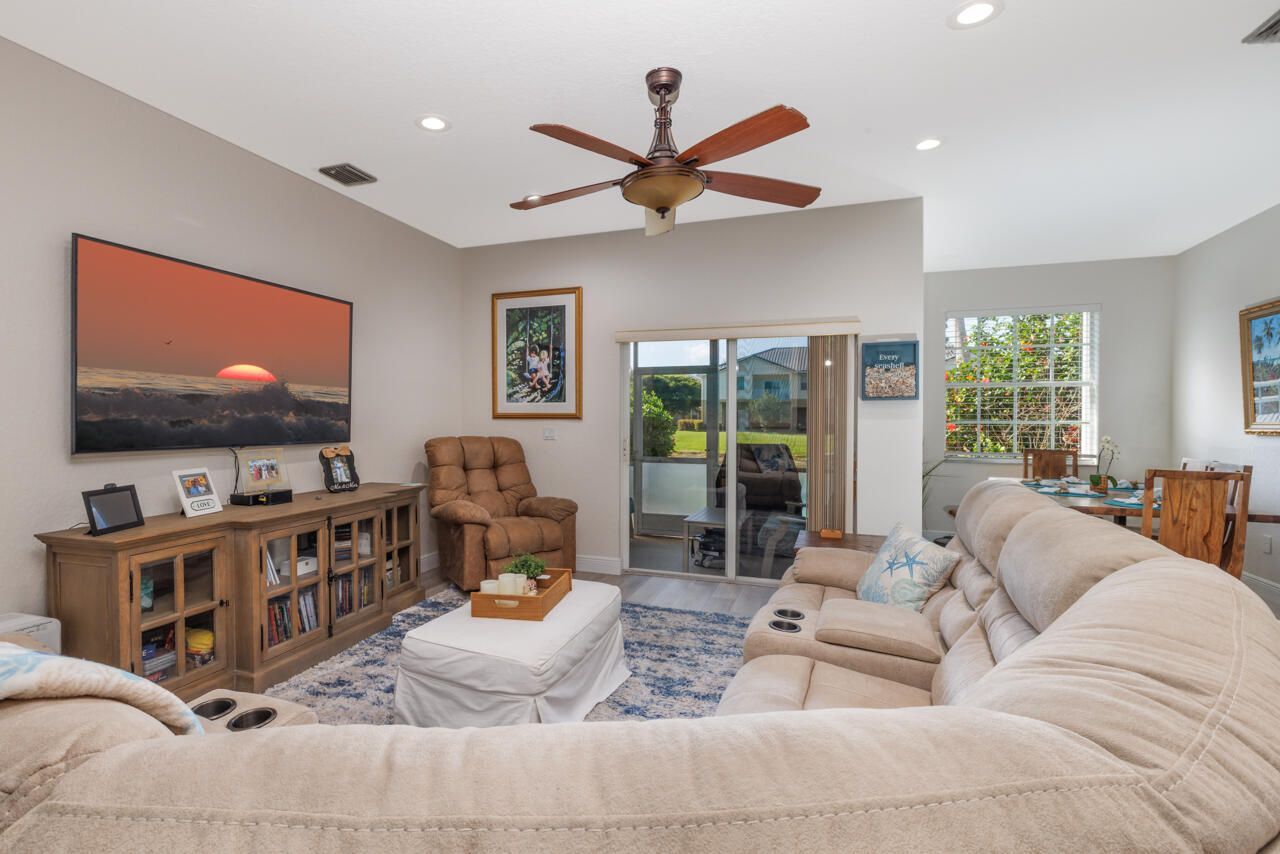 1560 SE Sheffield Terrace, Unit 102, Stuart, FL 34994 Photo