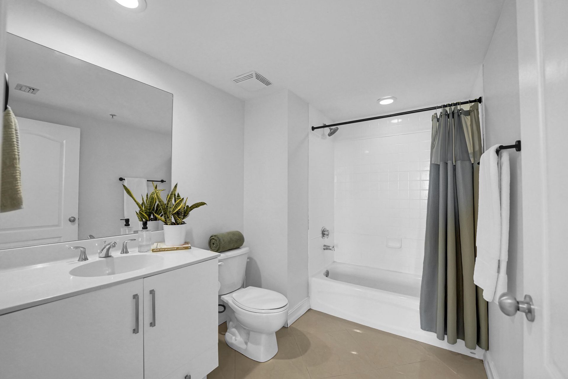 110 N Federal Highway, Unit 1410, Fort Lauderdale, FL 33301 Photo