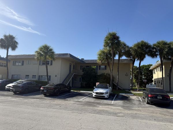 1421 NW 45th Street, Unit 2, Deerfield Beach, FL 33064