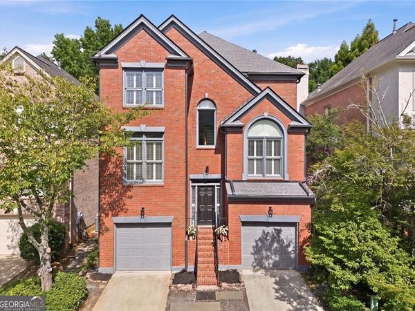2482 Manor Walk, Decatur, GA 30030