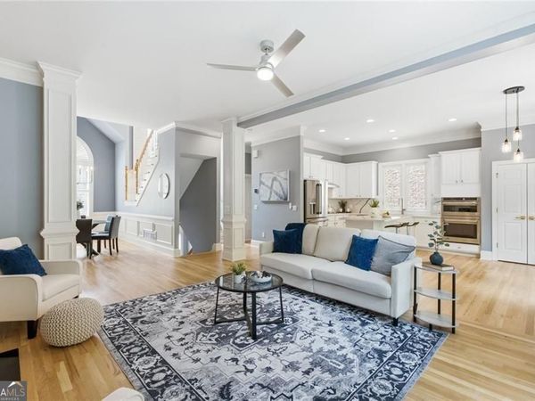 2482 Manor Walk, Decatur, GA 30030