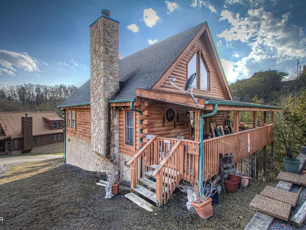2505 Fleming Way , Sevierville, TN 37876