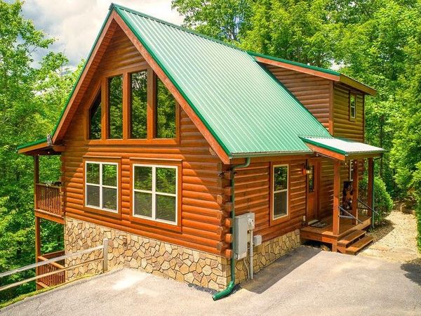 766 High Mountain Way , Gatlinburg, TN 37738