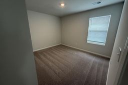 143 Kingsley Drive  photo 4