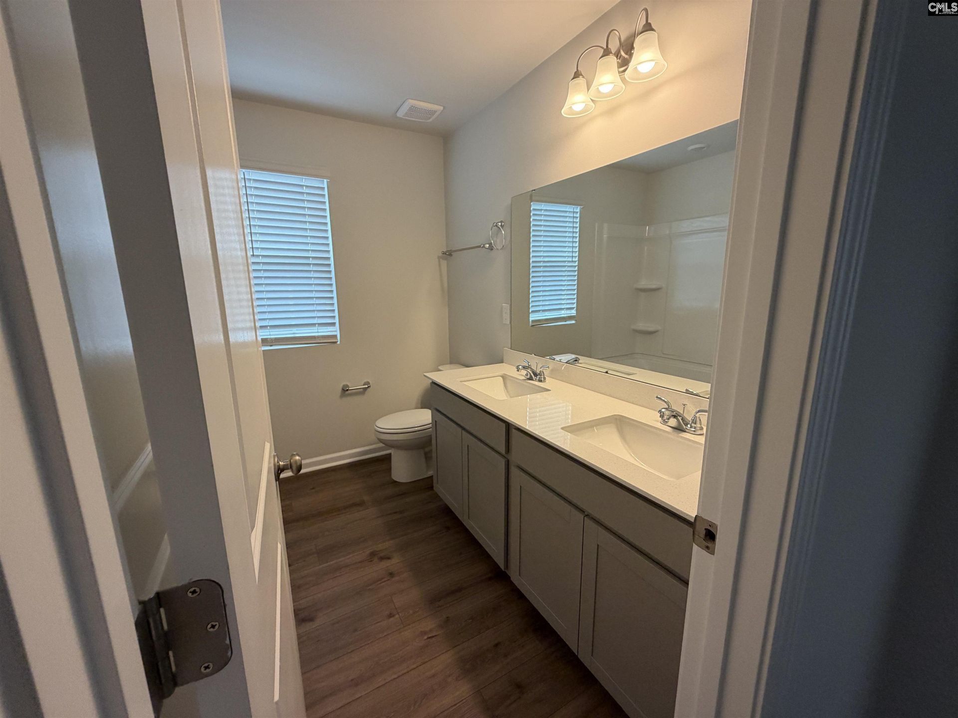 143 Kingsley Drive  Photo 4