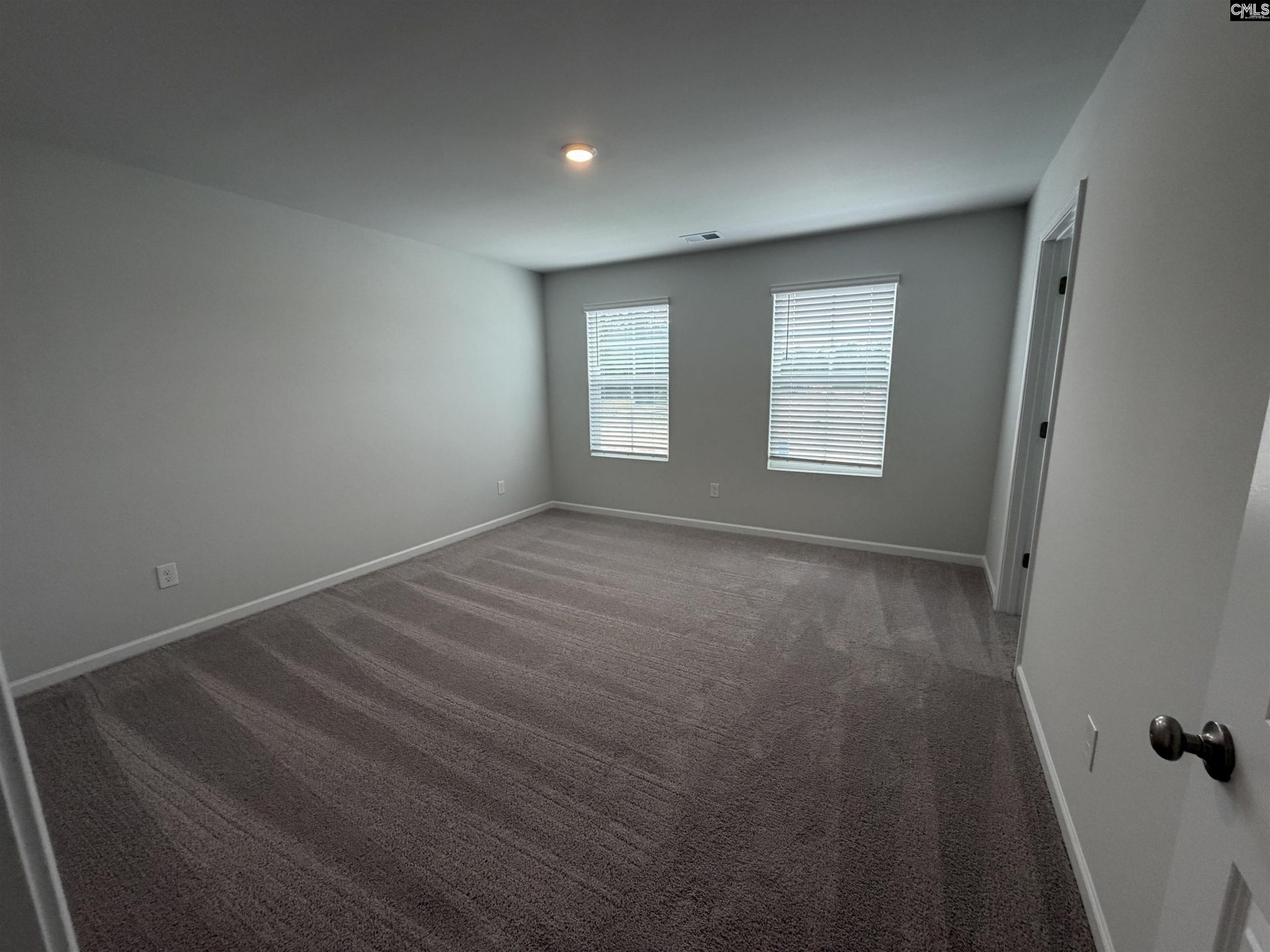 143 Kingsley Drive  Photo 7