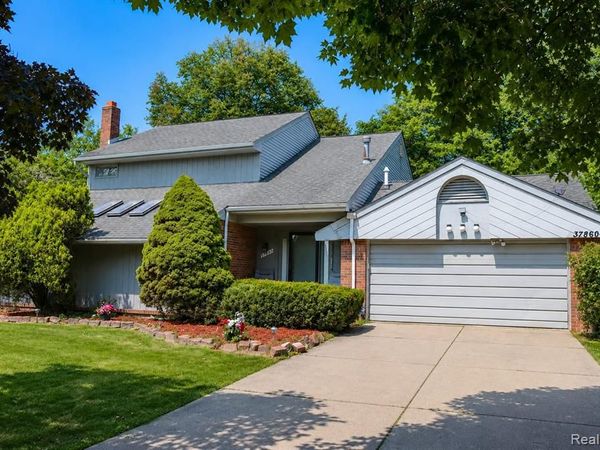 37860 Thames Drive, Farmington Hills, MI 48331