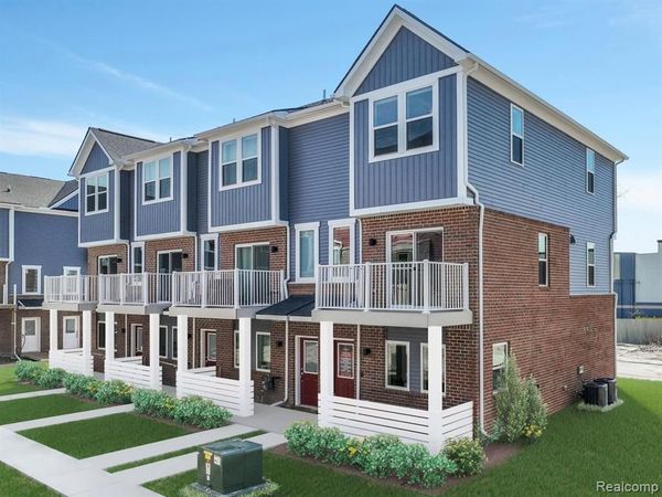 751 Canterbury Lane , Troy, MI 48085