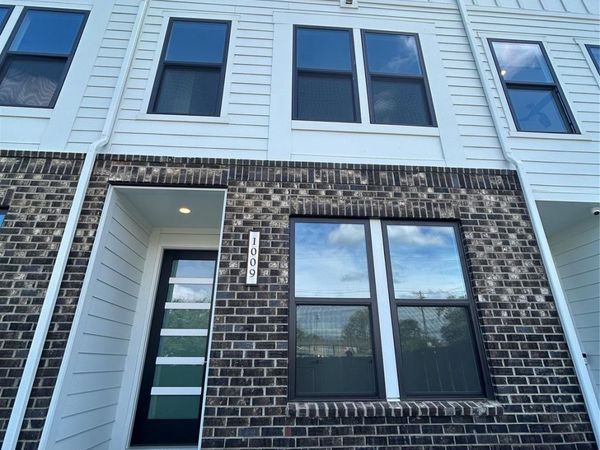 1009 Revival Row , Charlotte, NC 28208