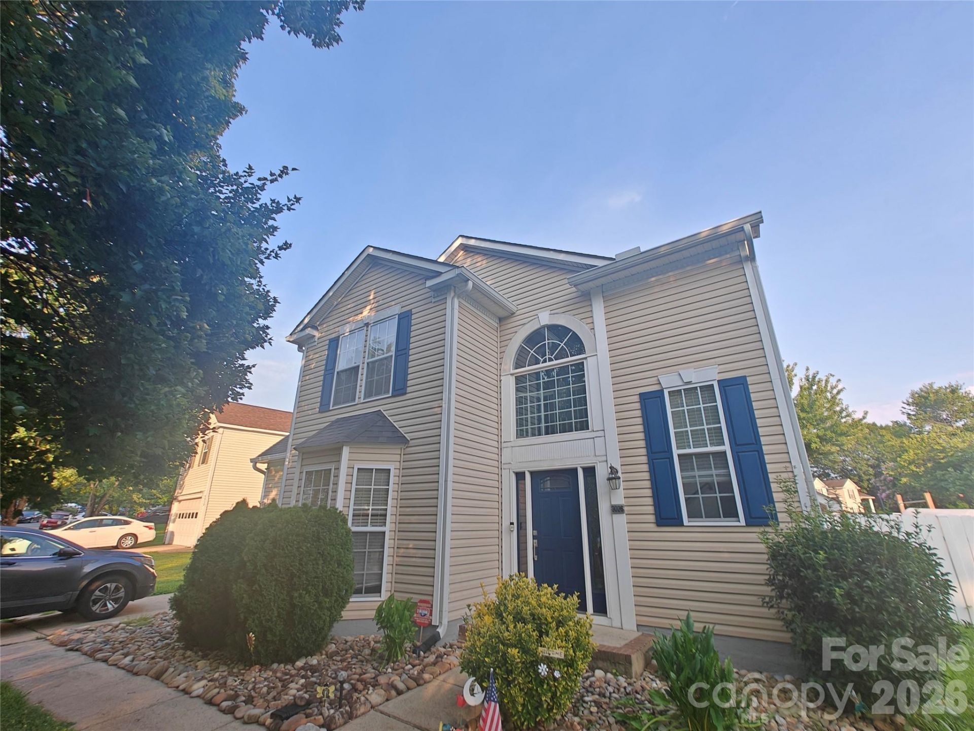 9026 Shenington Place , Charlotte, NC 28216 Main Photo