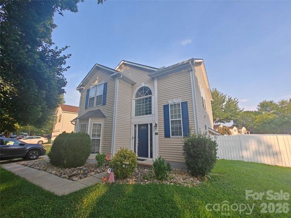 9026 Shenington Place, Charlotte, NC 28216