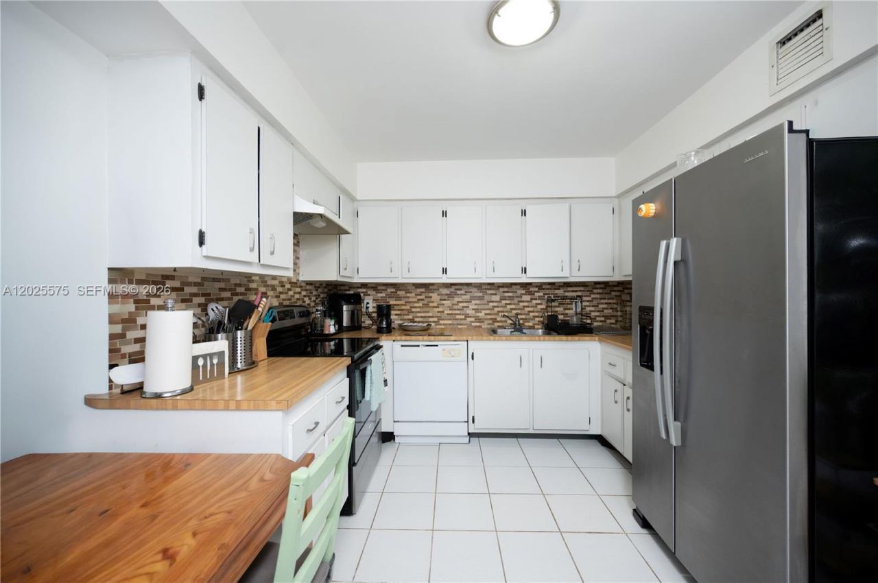 16400 NE Golf Club Rd, Unit 305, Weston, FL 33326 Photo