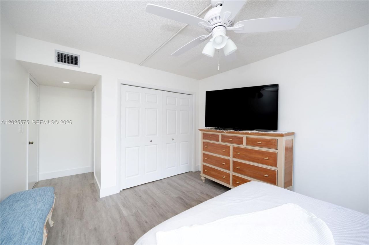 16400 NE Golf Club Rd, Unit 305, Weston, FL 33326 Photo