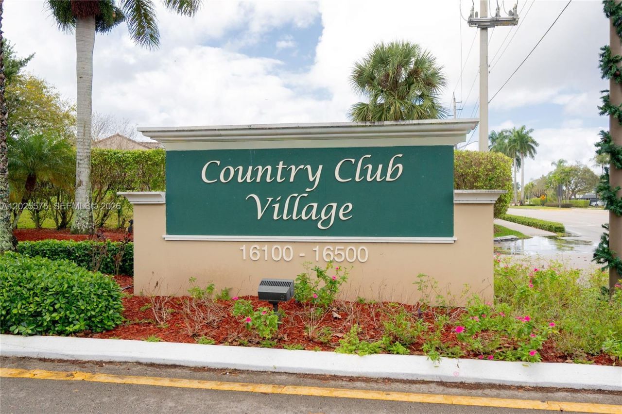 16400 NE Golf Club Rd, Unit 305, Weston, FL 33326 Photo