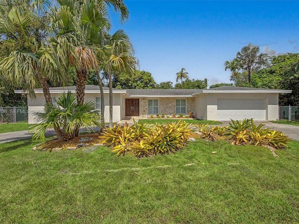 15540 SW 82nd Ct , Palmetto Bay, FL 33157