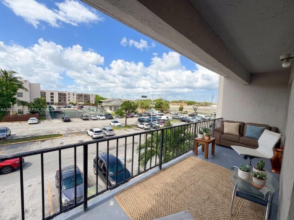 5775 W 20th Ave , Unit 308, Hialeah, FL 33012 Photo