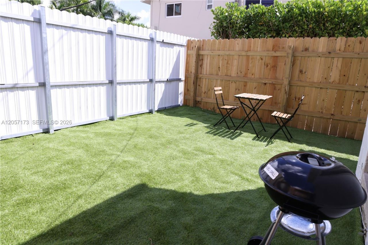 1109 SW 37th Ave , Unit 15, Miami, FL 33135 Photo