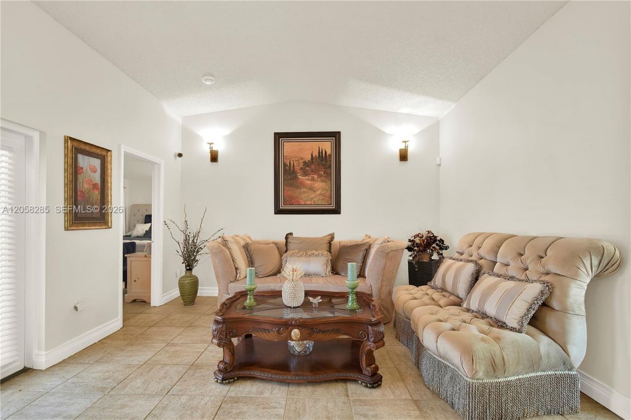 20533 SW 132nd Ave , Miami, FL 33177 Photo