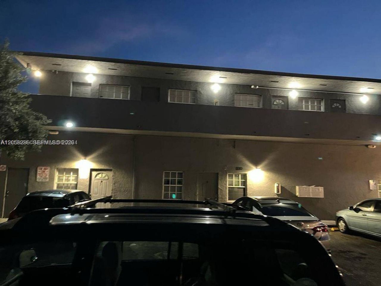 5010 Pembroke Rd , Unit 8, West Park, FL 33021 Photo