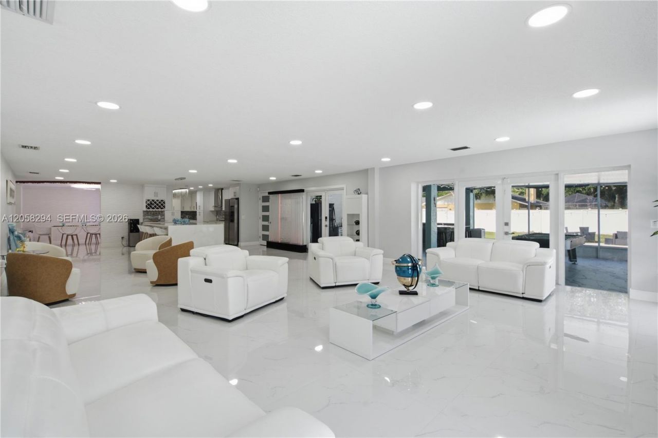 16839 Whirley Rd, Lutz, FL 33558 Photo