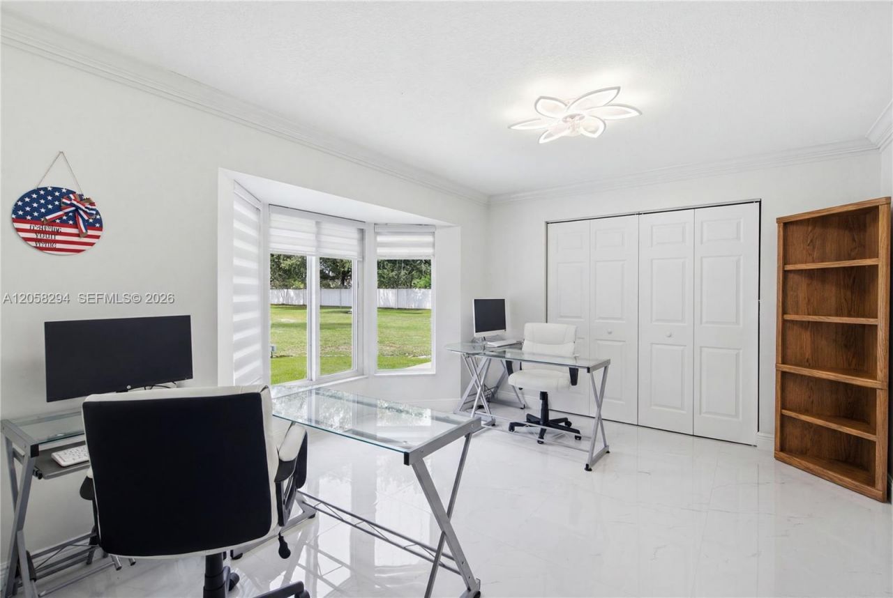 16839 Whirley Rd, Lutz, FL 33558 Photo