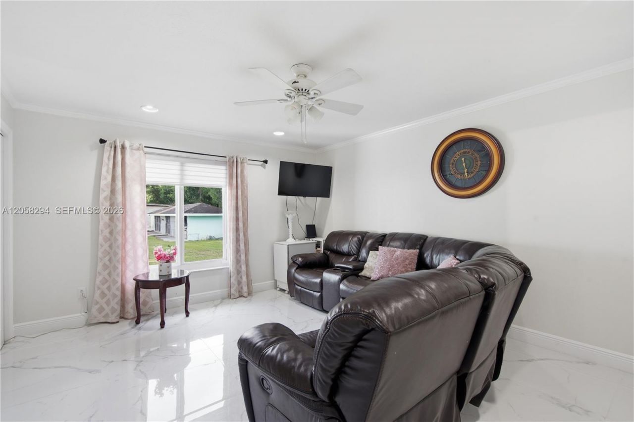 16839 Whirley Rd, Lutz, FL 33558 Photo