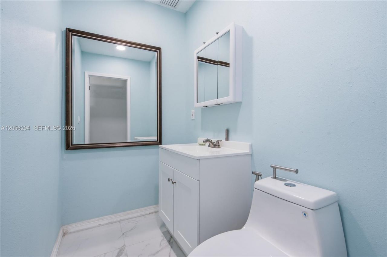 16839 Whirley Rd, Lutz, FL 33558 Photo