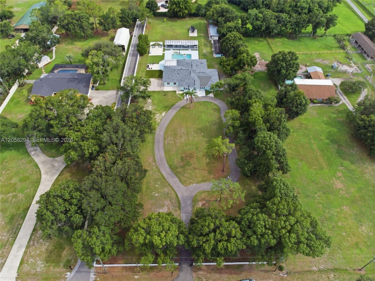 16839 Whirley Rd, Lutz, FL 33558 Photo