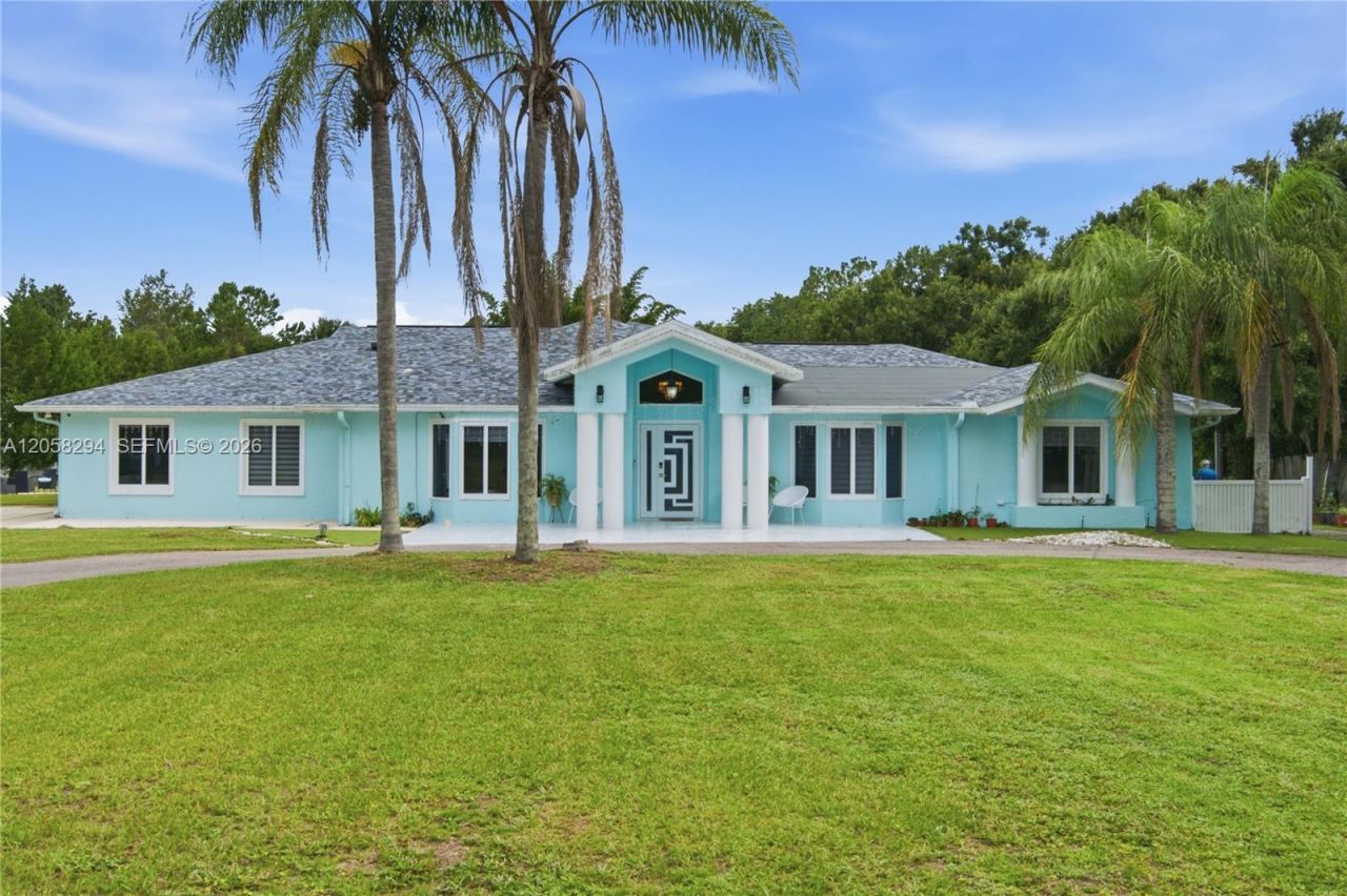 16839 Whirley Rd, Lutz, FL 33558 Photo