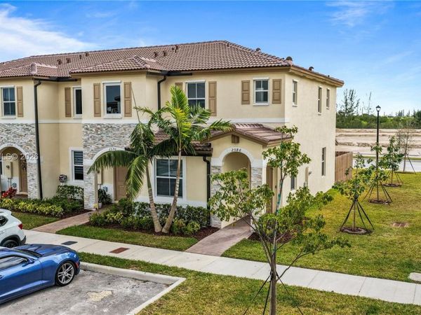 2586 SE 29 , Unit ., Homestead, FL 33034