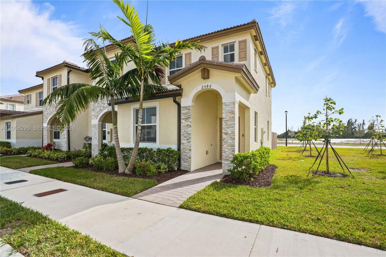 2586 SE 29 , Unit ., Homestead, FL 33034 Photo
