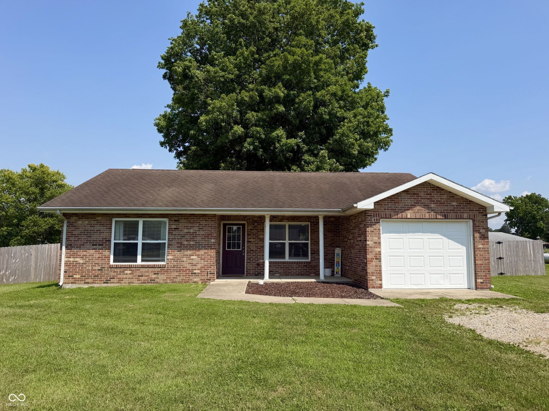 226 E Court Drive, Cayuga, IN 47928 Main Photo