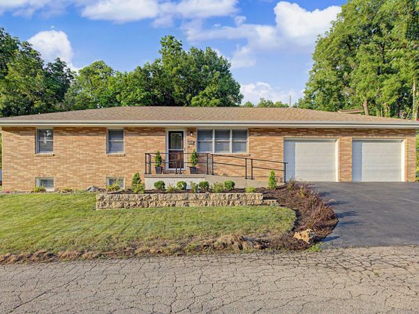 402 Boggess Street , Galena, IL 61036