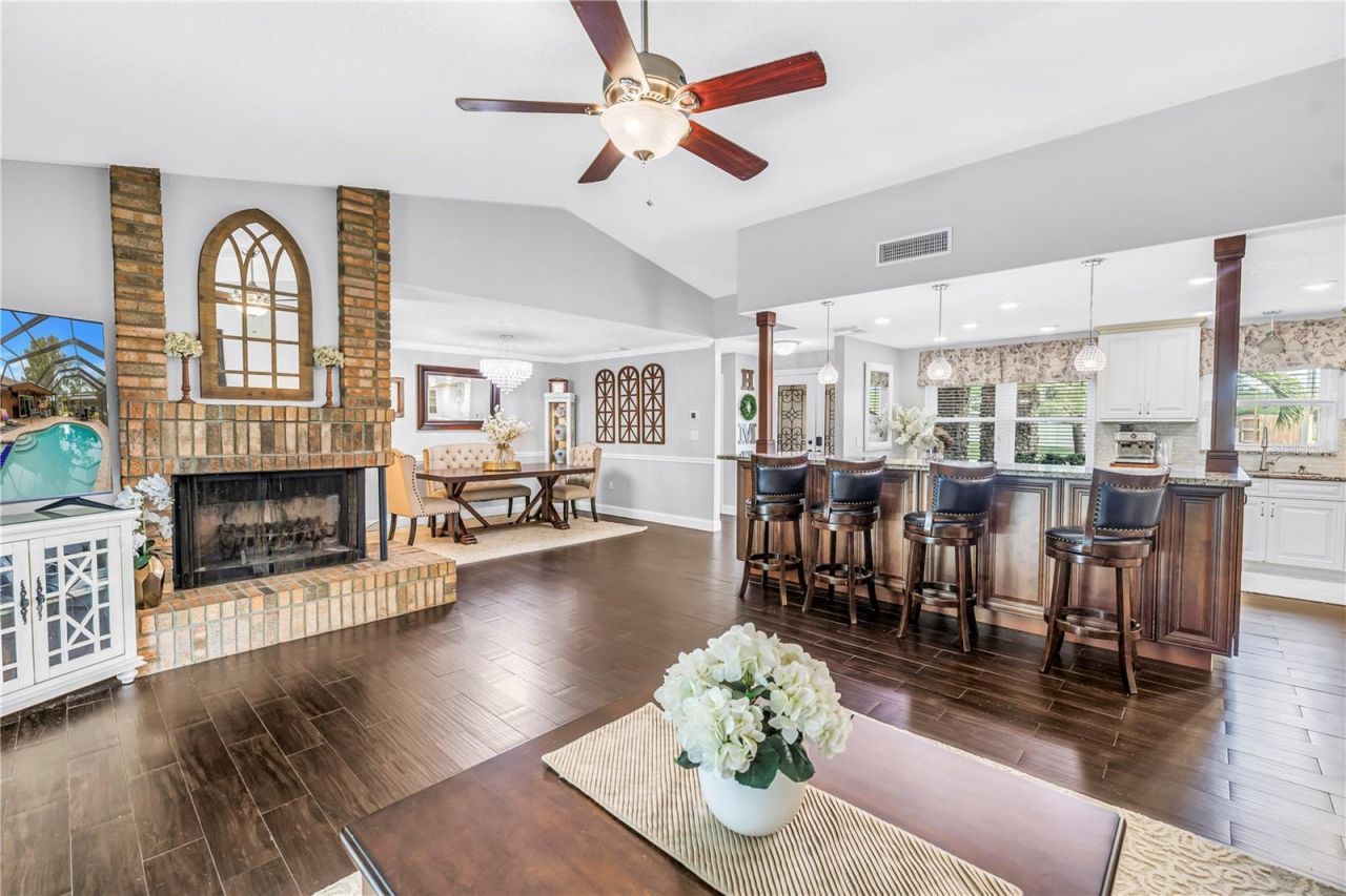 10210 95th Street, Seminole, FL 33777 Photo