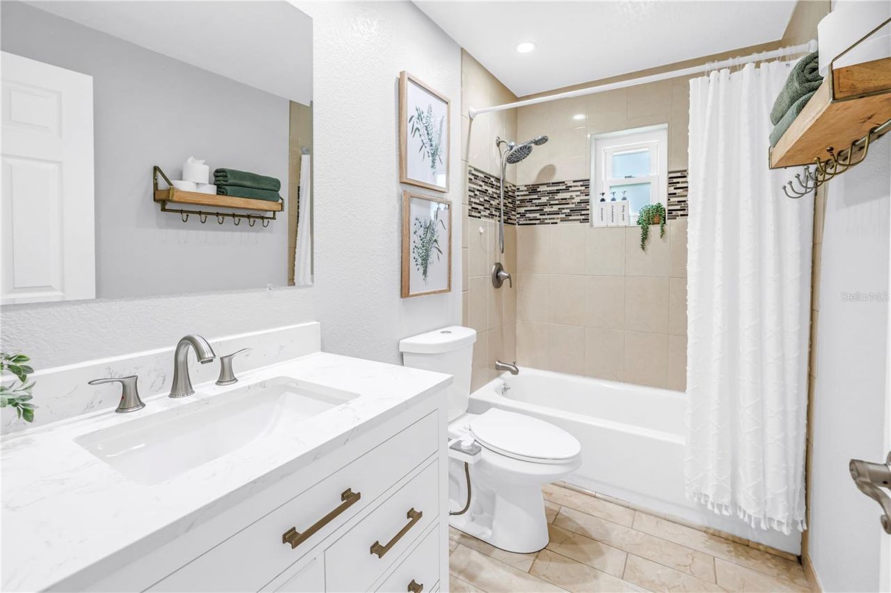 10210 95th Street, Seminole, FL 33777 Photo